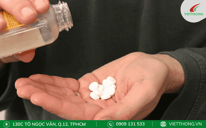Dùng thuốc Aspirin Dùng thuốc Aspirin