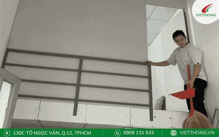 Vách ngăn phòng trọ bằng nhựa giá rẻ 