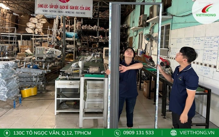 Sản xuất rèm tổ ong tại xưởng Việt Thống