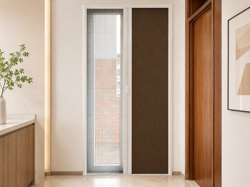 Cửa lưới kết hợp rèm tổ ong