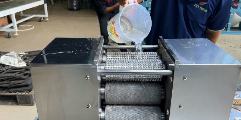 Vệ sinh xe nước mía